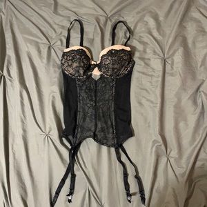 Never been worn Victoria’s Secret corset top